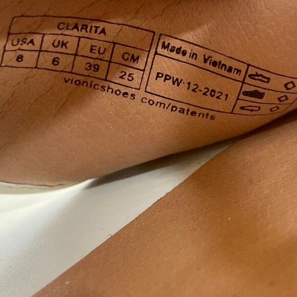 Vionic Cream Wedge Heels - Picture 9 of 13